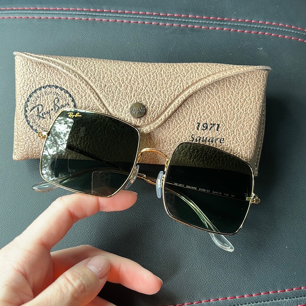 Ray-Bans!! Brand new. Never worn!